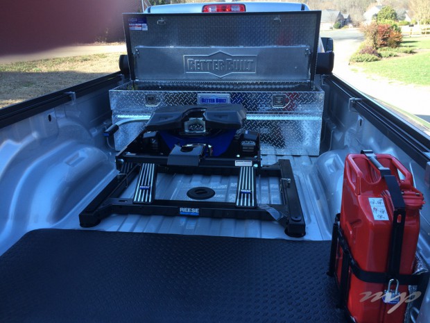 5th Wheel hitch and open tonneau cover - bed of truck