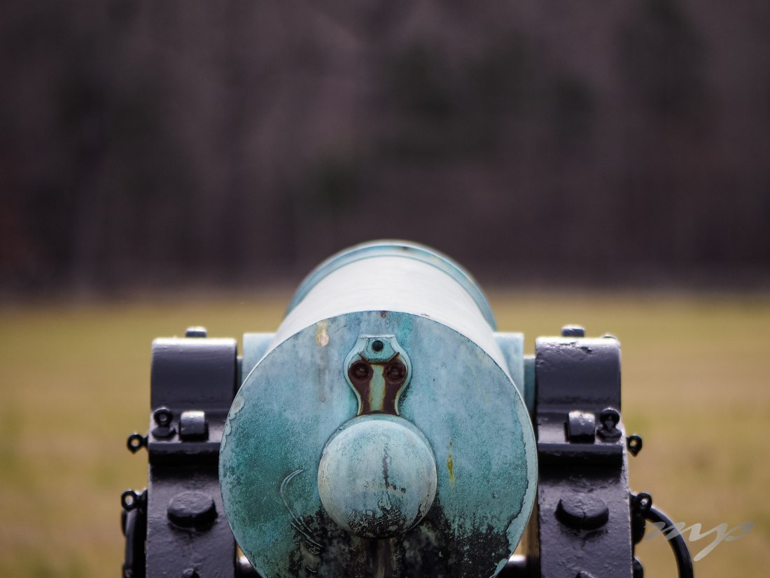 Aim, ready..., artillery at The Peach Orchard, Shiloh National Military Park Battlefield in western Tennessee
