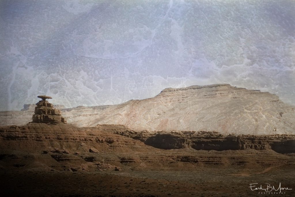 Western US scene near Monument Valley, Utah